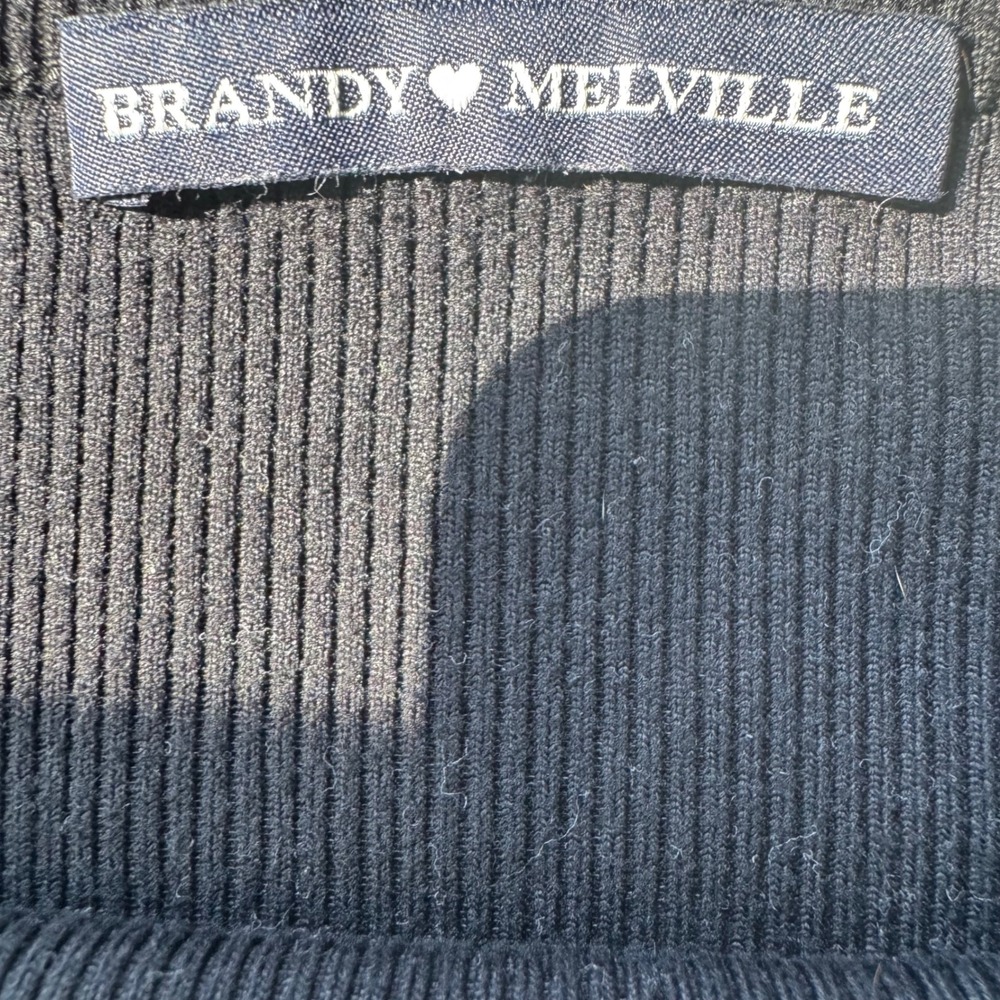 Brandy Melville Black Ribbed Faye Tank Top Crop Made in Italy Y2K Minimalist Fit - Picture 5 of 6